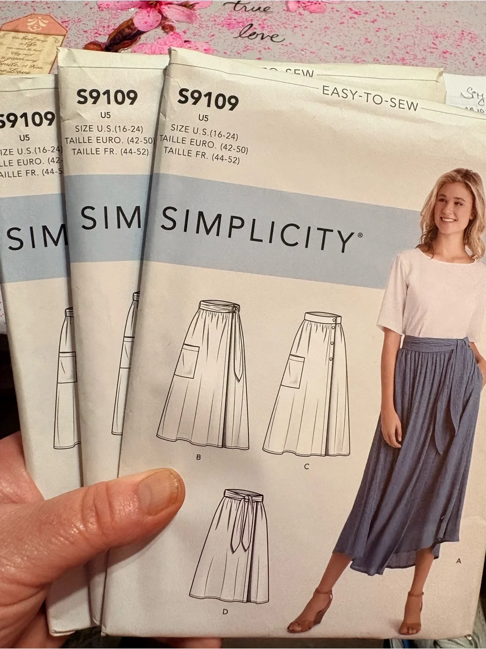 BN UNCUT SIMPLICITY 9109 R5 SKIRT SEWING PATTERNS